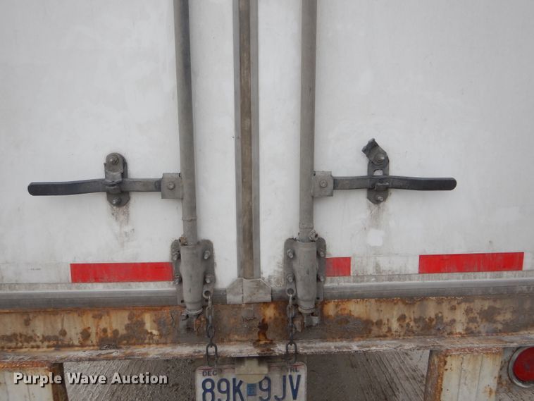 image for item DF3017 2000 Wabash dry van trailer