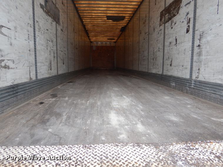 image for item DF3017 2000 Wabash dry van trailer
