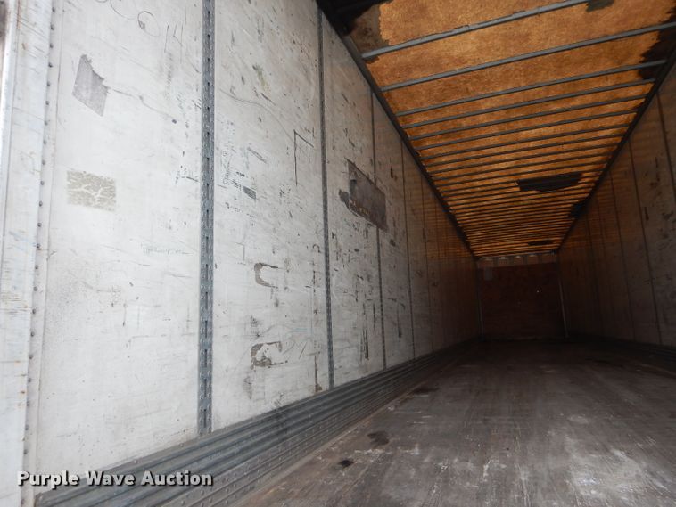image for item DF3017 2000 Wabash dry van trailer