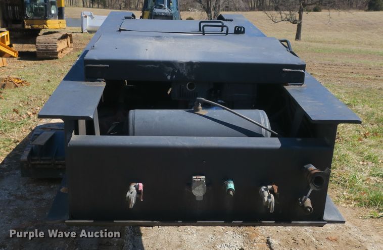 image for item DF5083 1995 Witzco Challenger RG35 lowboy equipment trailer