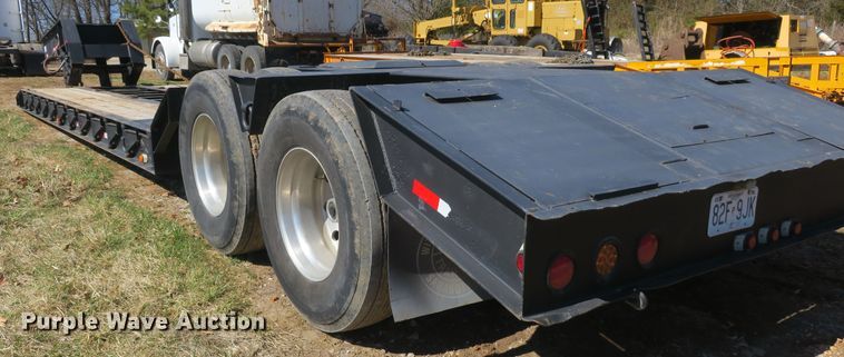 image for item DF5083 1995 Witzco Challenger RG35 lowboy equipment trailer