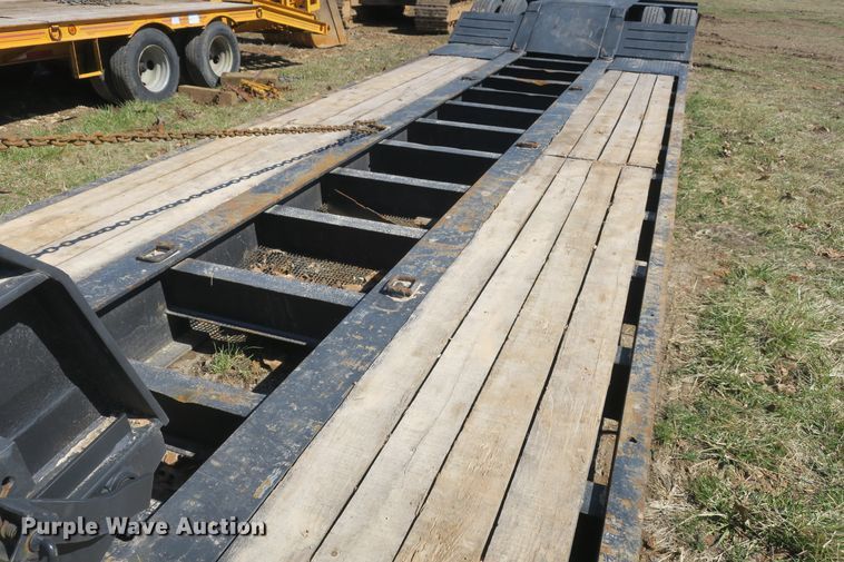 image for item DF5083 1995 Witzco Challenger RG35 lowboy equipment trailer