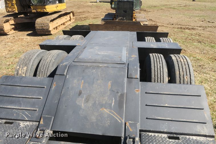 image for item DF5083 1995 Witzco Challenger RG35 lowboy equipment trailer