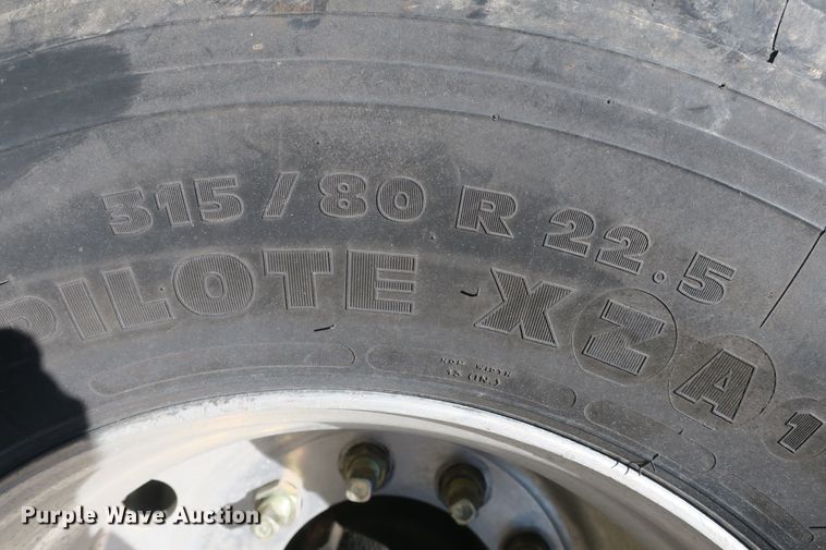 image for item DF5083 1995 Witzco Challenger RG35 lowboy equipment trailer