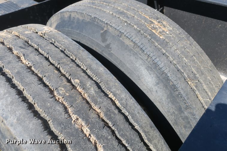 image for item DF5083 1995 Witzco Challenger RG35 lowboy equipment trailer