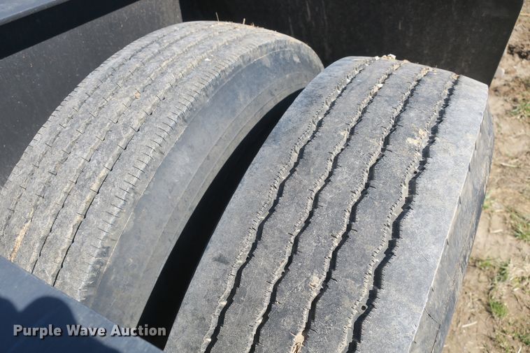 image for item DF5083 1995 Witzco Challenger RG35 lowboy equipment trailer