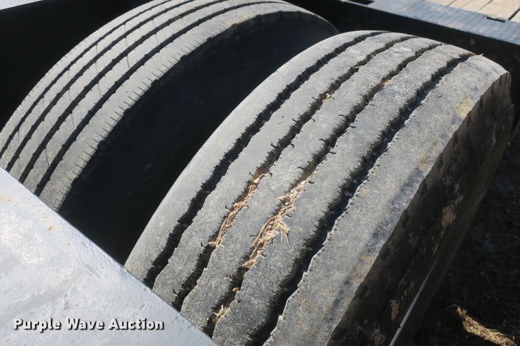 image for item DF5083 1995 Witzco Challenger RG35 lowboy equipment trailer