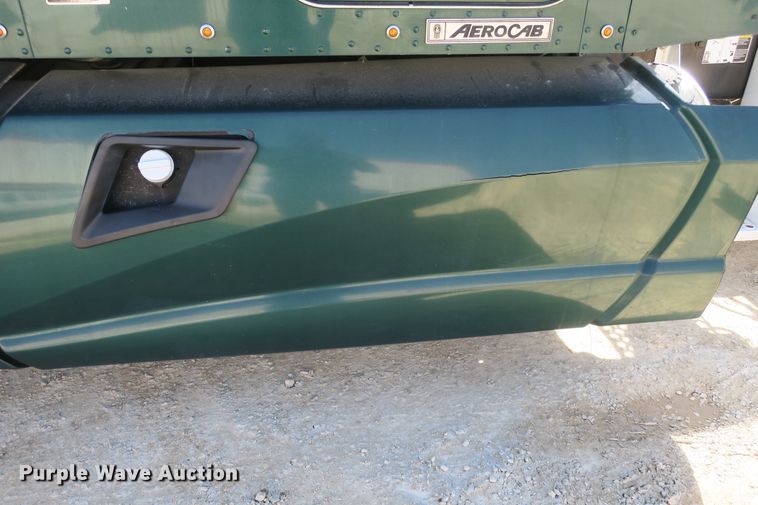 image for item DF5091 2011 Kenworth T660 semi truck