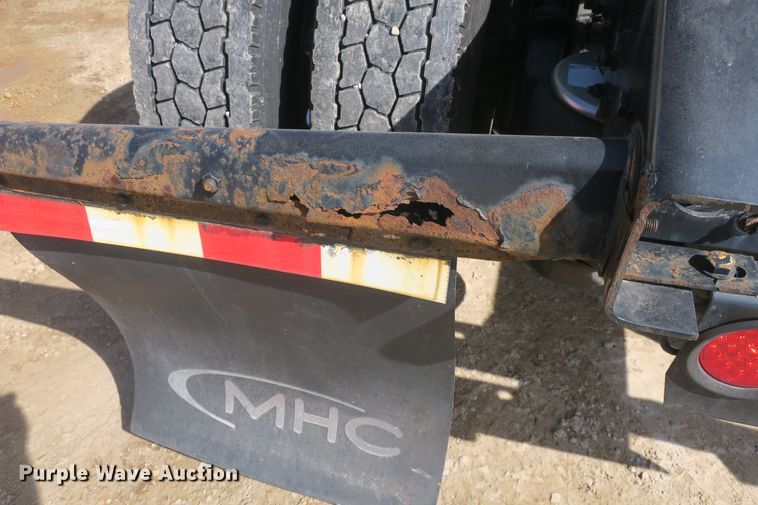 image for item DF5091 2011 Kenworth T660 semi truck