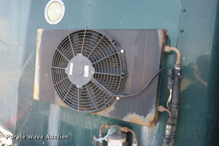 image for item DF5091 2011 Kenworth T660 semi truck