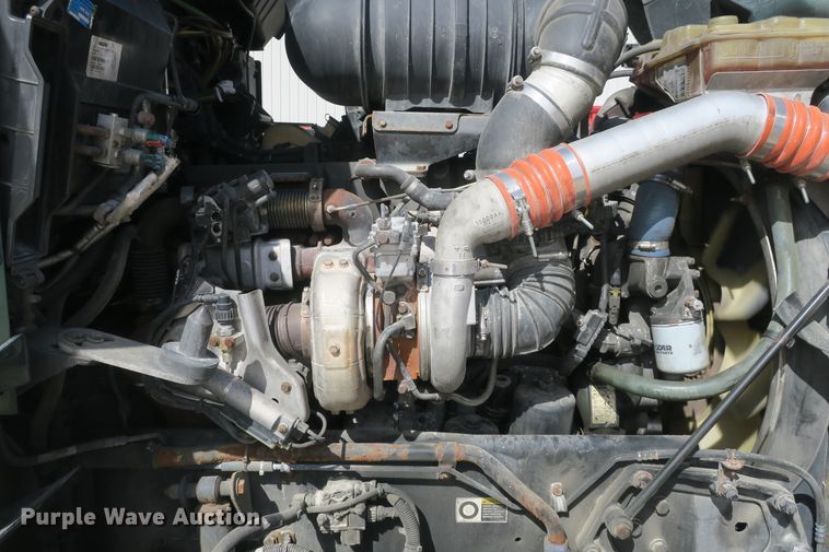 image for item DF5091 2011 Kenworth T660 semi truck