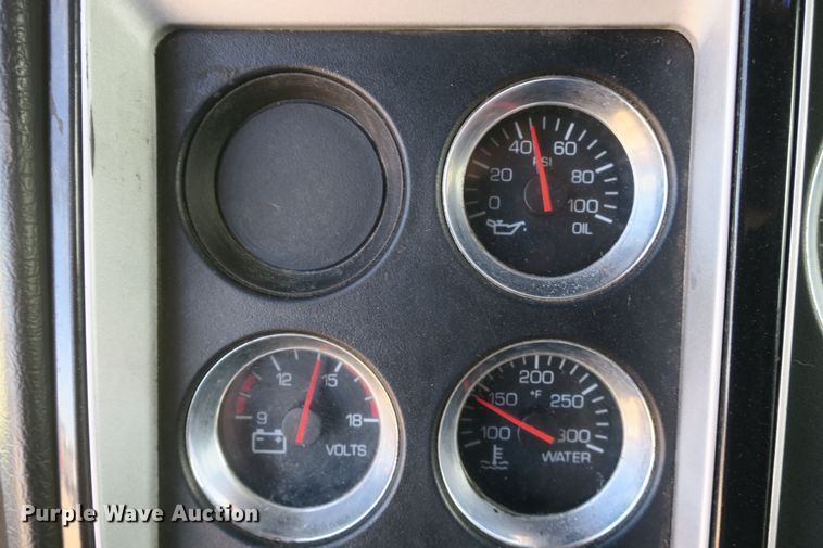 image for item DF5091 2011 Kenworth T660 semi truck