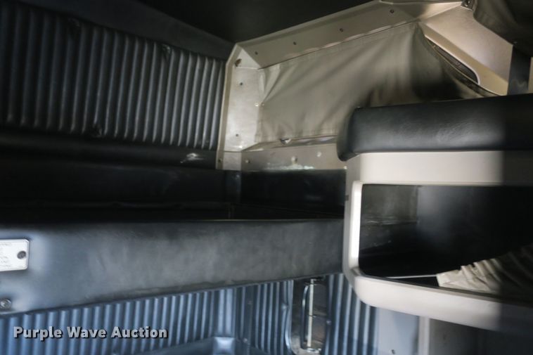 image for item DF5091 2011 Kenworth T660 semi truck