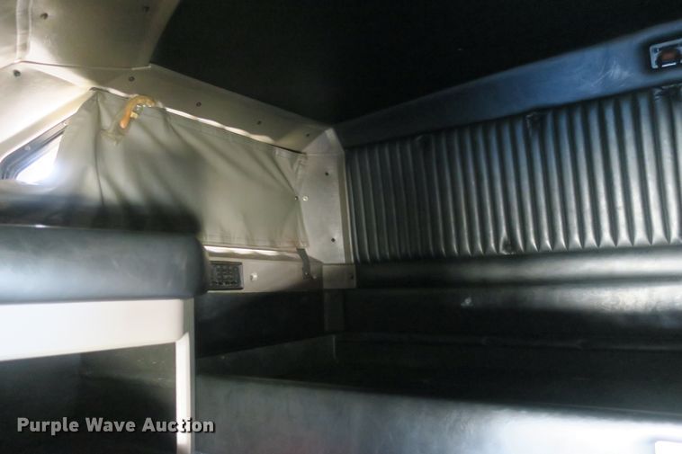 image for item DF5091 2011 Kenworth T660 semi truck