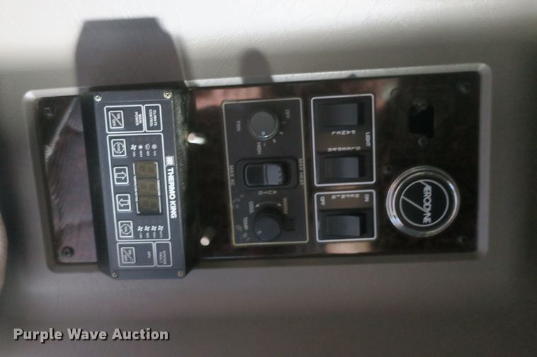 image for item DF5091 2011 Kenworth T660 semi truck