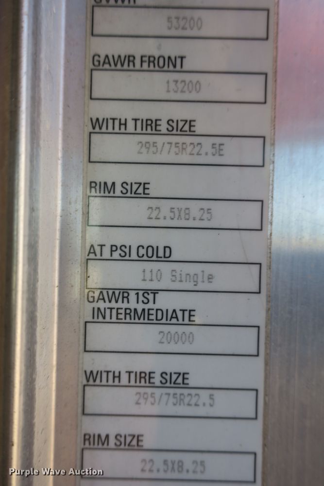 image for item DF5091 2011 Kenworth T660 semi truck