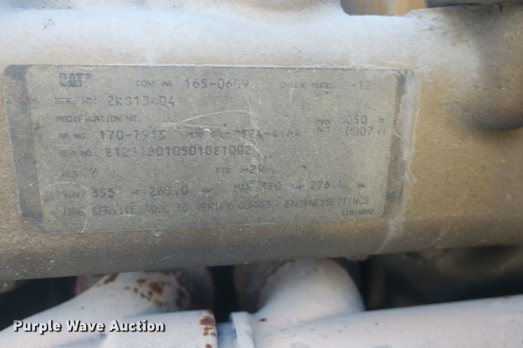 image for item DF5094 2000 Peterbilt 377 semi truck