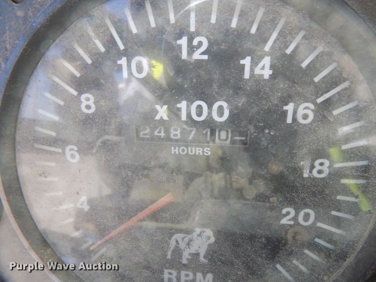 image for item DG2533 1999 Mack CH613 truck cab and chassis