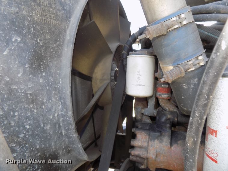 image for item DG2533 1999 Mack CH613 truck cab and chassis