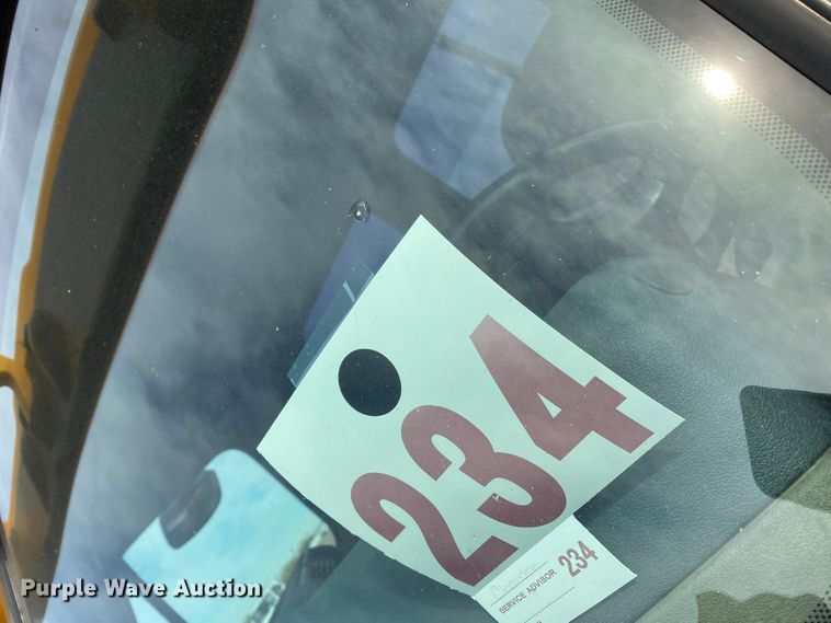 image for item DG7104 2015 Freightliner Cascadia 125 semi truck