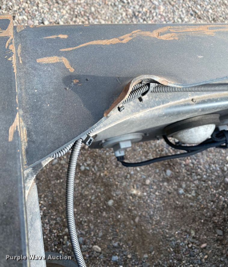 image for item DG7104 2015 Freightliner Cascadia 125 semi truck