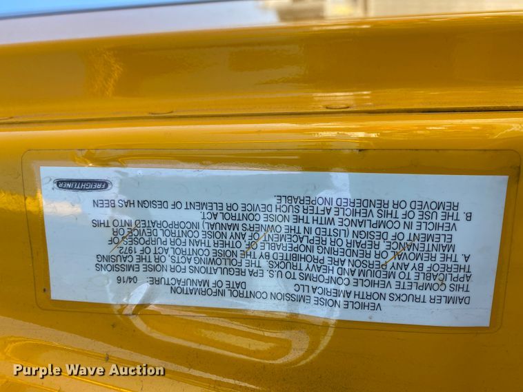 image for item DG7105 2017 Freightliner Cascadia 125 semi truck