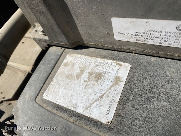 image for item DG7105 2017 Freightliner Cascadia 125 semi truck