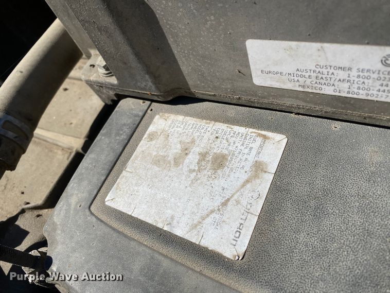 image for item DG7105 2017 Freightliner Cascadia 125 semi truck