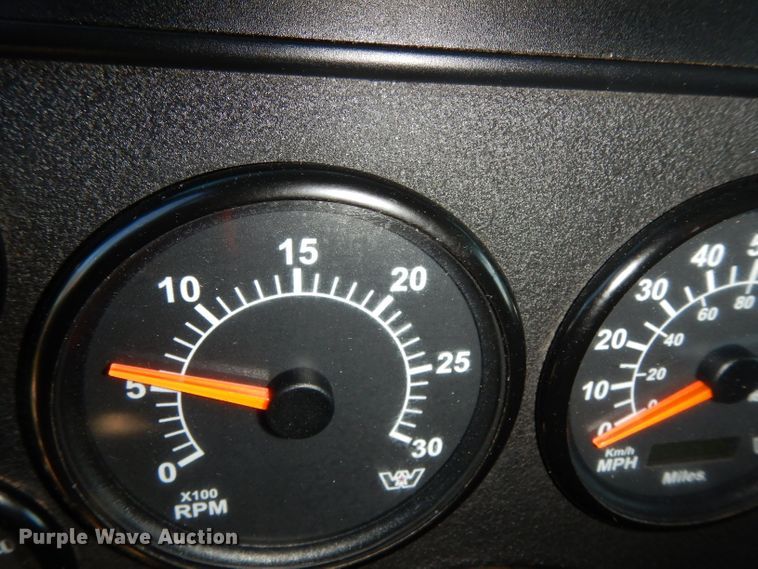 image for item DH2380 2015 Western Star 4900SB semi truck