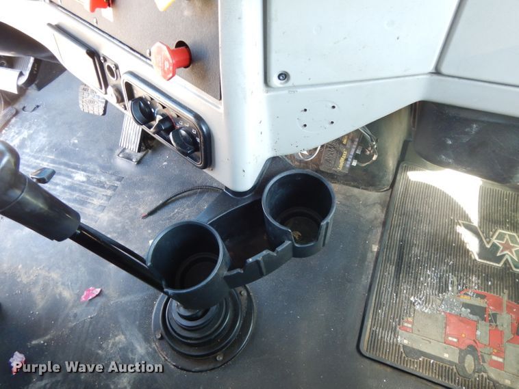 image for item DH2380 2015 Western Star 4900SB semi truck