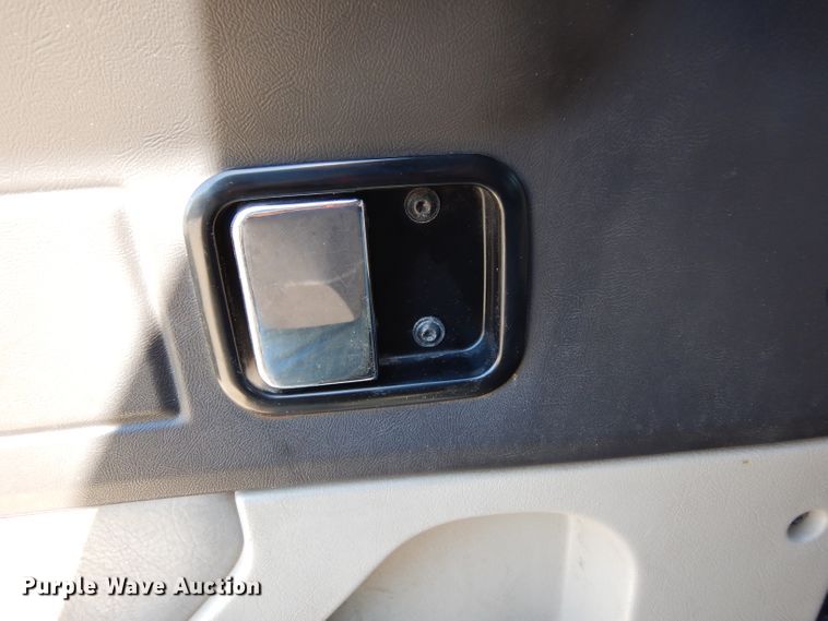 image for item DH2380 2015 Western Star 4900SB semi truck