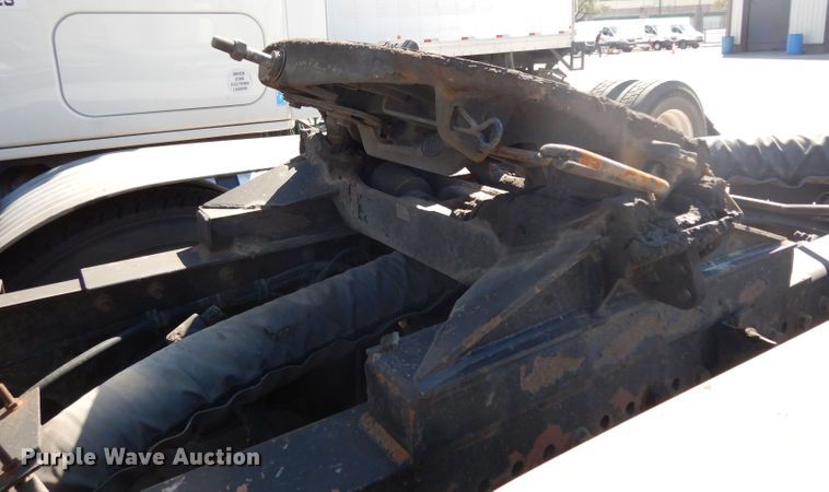 image for item DH2380 2015 Western Star 4900SB semi truck