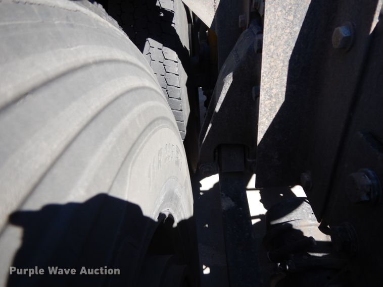 image for item DH2380 2015 Western Star 4900SB semi truck