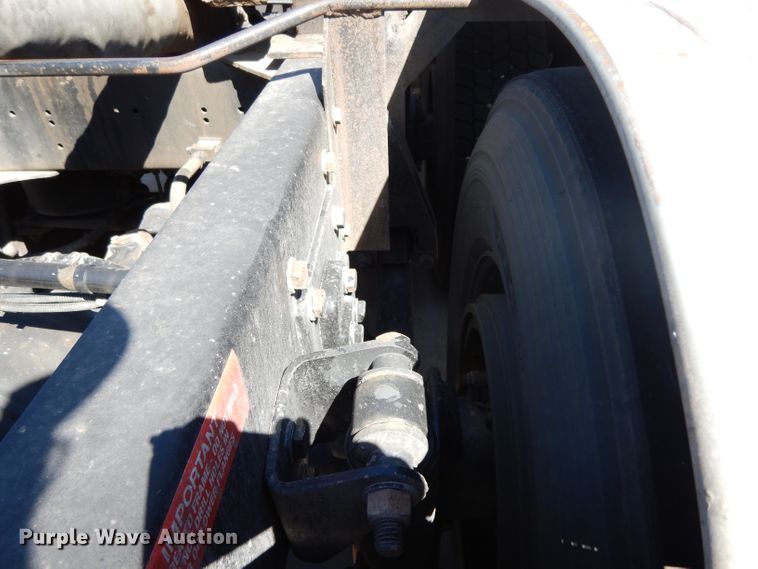 image for item DH2380 2015 Western Star 4900SB semi truck