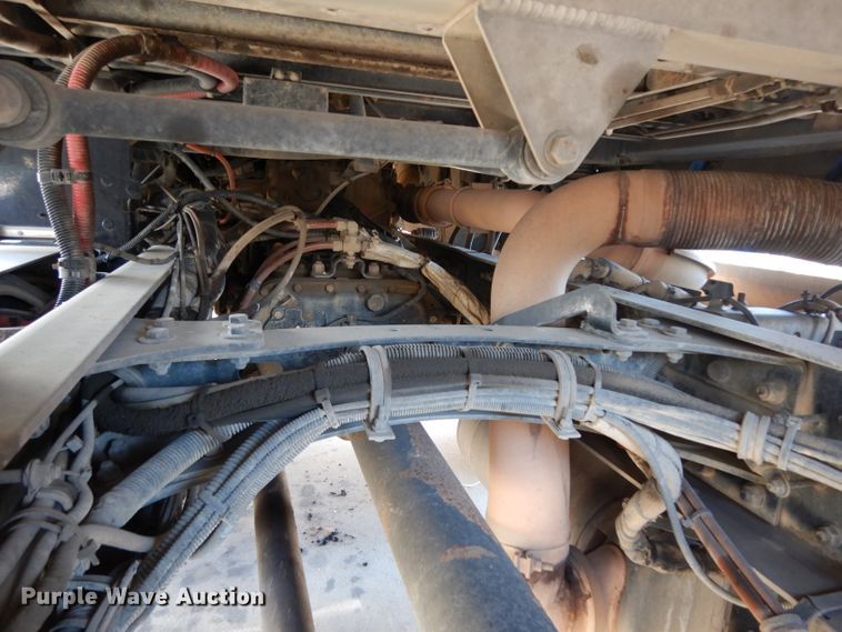 image for item DH2380 2015 Western Star 4900SB semi truck