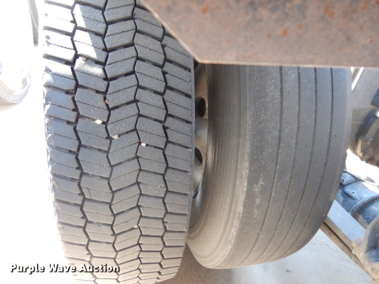 image for item DH2380 2015 Western Star 4900SB semi truck