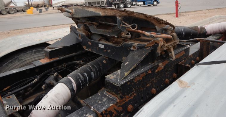 image for item DH2382 2014 Western Star 4900SB semi truck