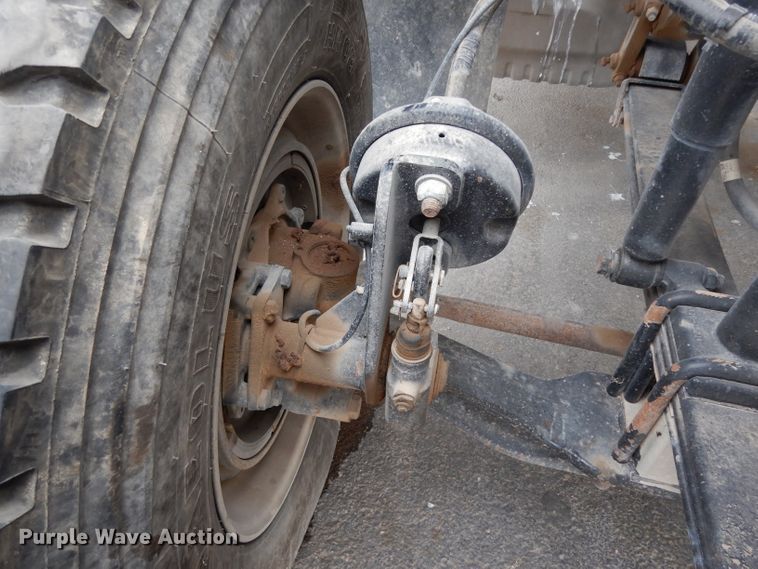 image for item DH2382 2014 Western Star 4900SB semi truck