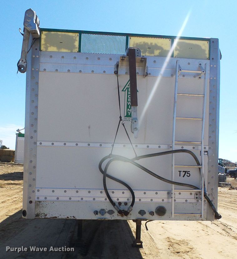 image for item DH4814 2010 Aeroswint silage trailer