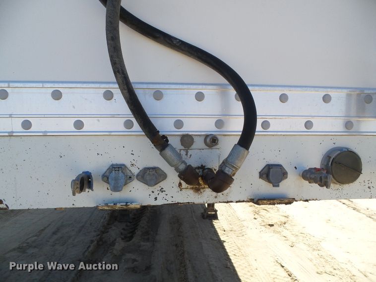 image for item DH4814 2010 Aeroswint silage trailer