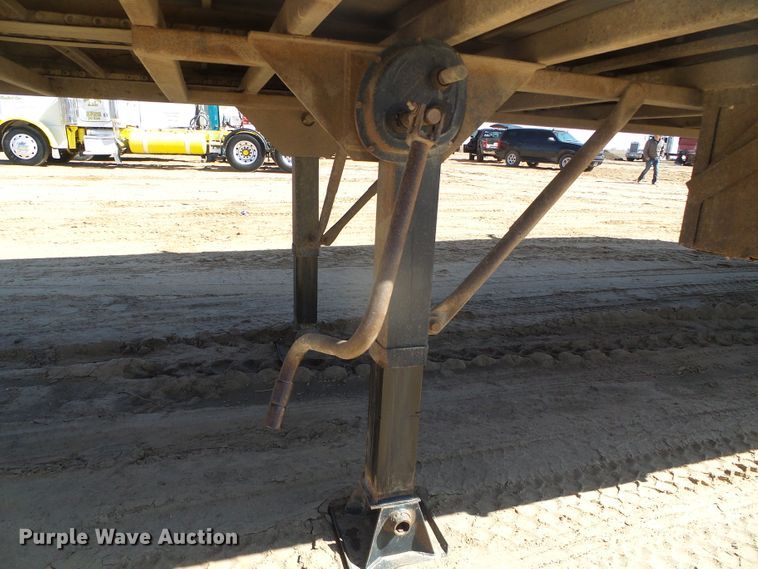 image for item DH4814 2010 Aeroswint silage trailer