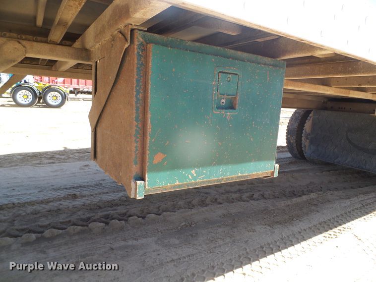 image for item DH4814 2010 Aeroswint silage trailer