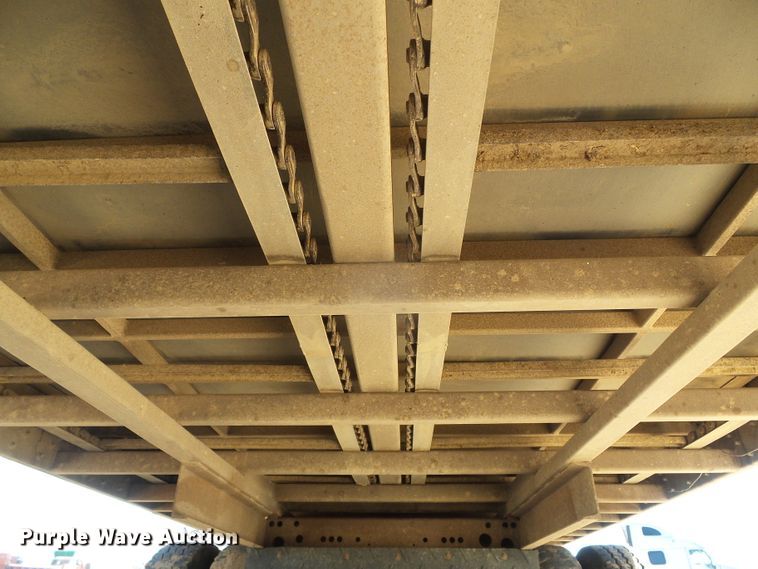 image for item DH4814 2010 Aeroswint silage trailer