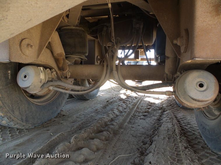 image for item DH4814 2010 Aeroswint silage trailer