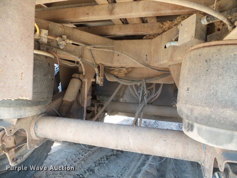 image for item DH4814 2010 Aeroswint silage trailer