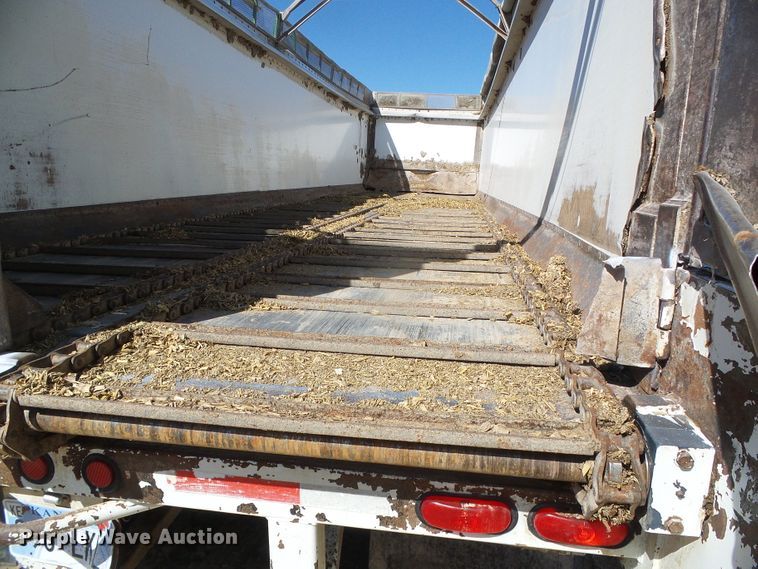 image for item DH4814 2010 Aeroswint silage trailer