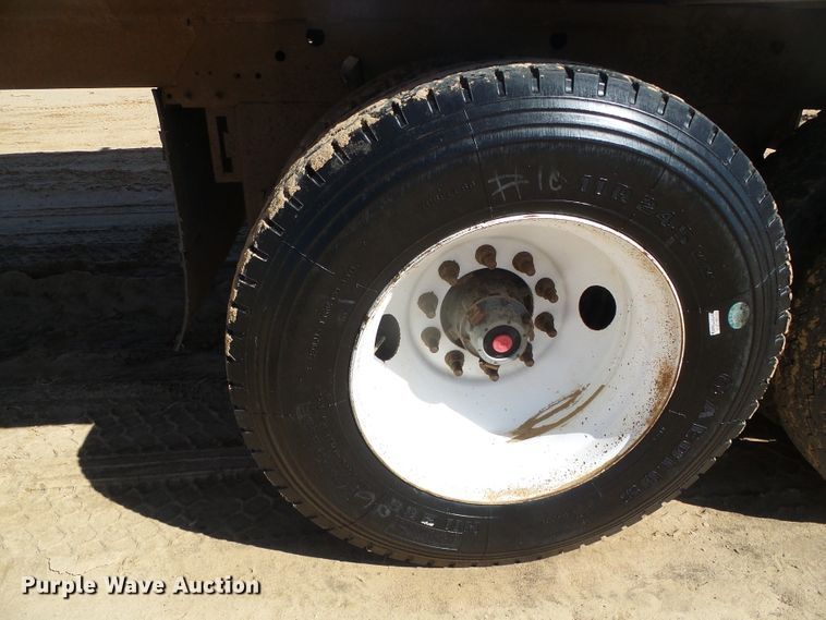 image for item DH4814 2010 Aeroswint silage trailer