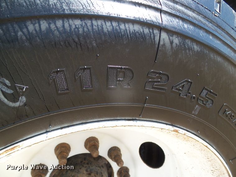 image for item DH4814 2010 Aeroswint silage trailer