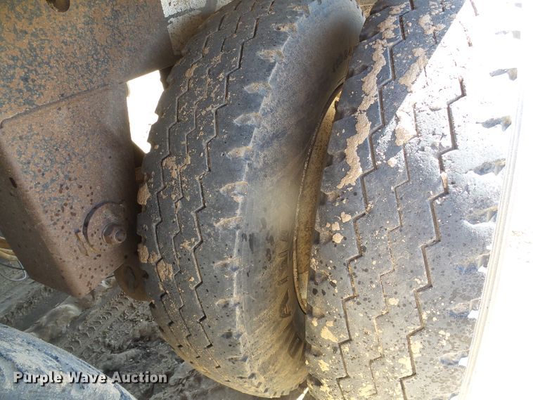 image for item DH4814 2010 Aeroswint silage trailer