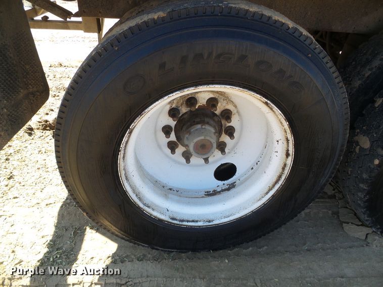 image for item DH4814 2010 Aeroswint silage trailer